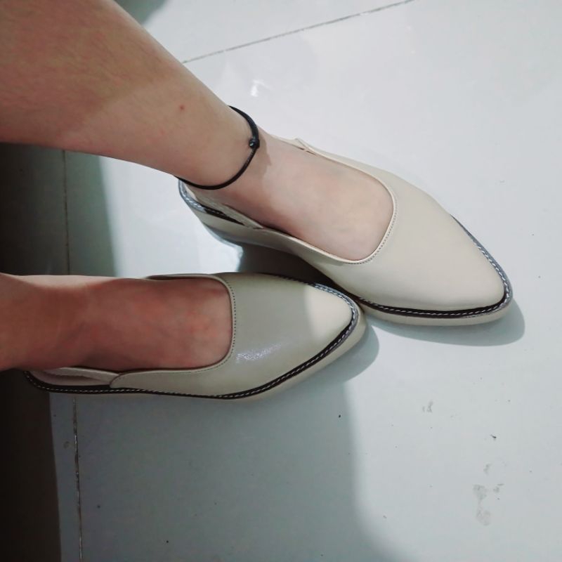 Riskabella Sandal Sepatu Flat Tali/Korean Staly/Sandal Flat Kekinian/ Sandal Sepatu Flat wanita