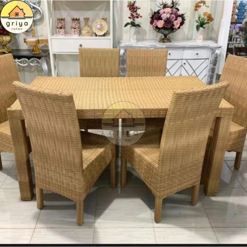 Set Meja Dan Kursi Makan Rotan Sintetis 6 Kursi