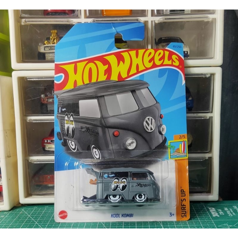 hotwheels vw kool Kombi surf up