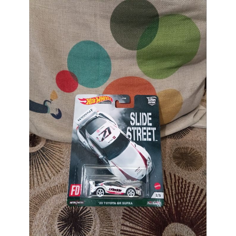 Hotwheels Slide Street GR Supra