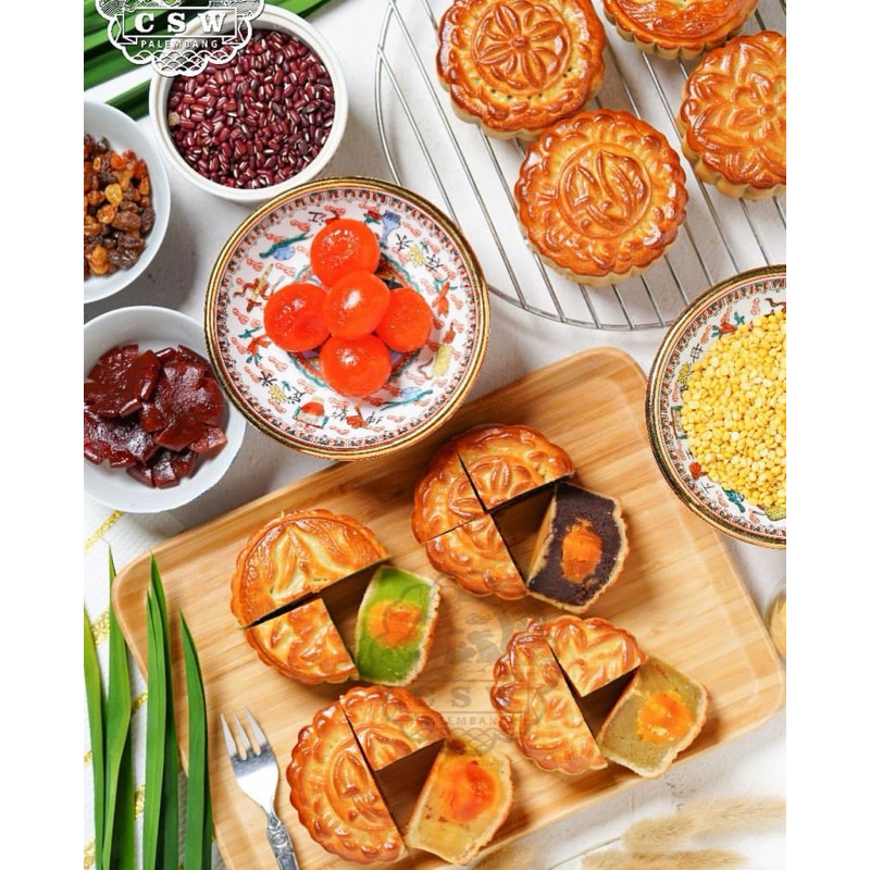 

CSW Mooncake Kombinasi Telur 1