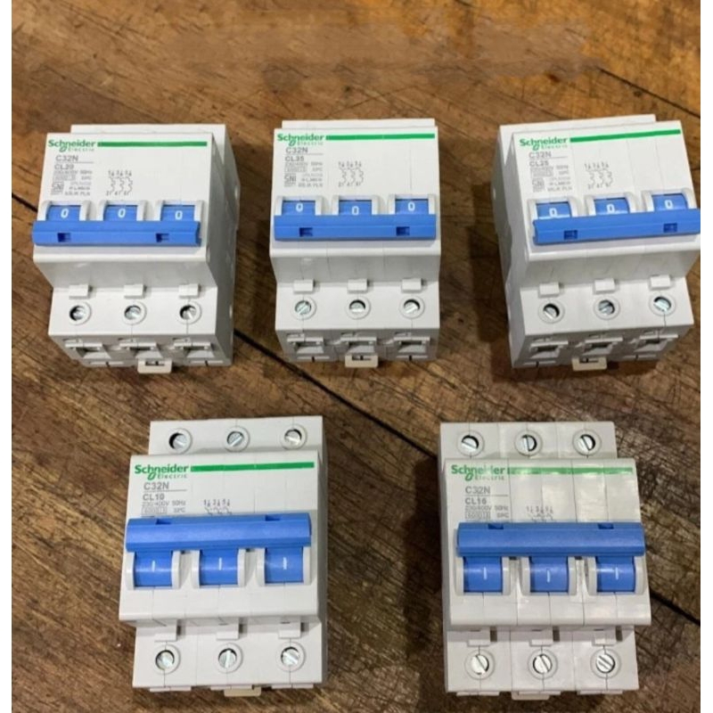 Mcb 3Phase PLN Schneider 6A 10A 16A 20A 25A 35A 40A 50A 63A
