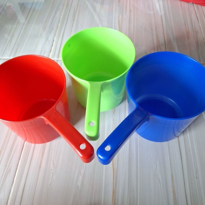 gayung jumbo tebal  gayung mandi besar,cacibuk mandi,gayung besar