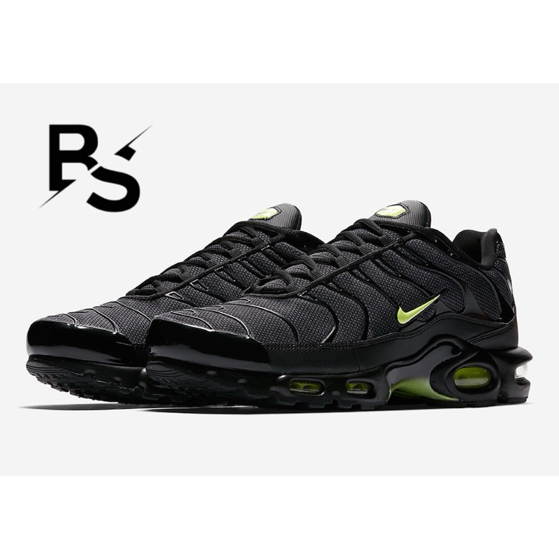 Sepatu Nike Air Max Plus TN Black Volt Gs