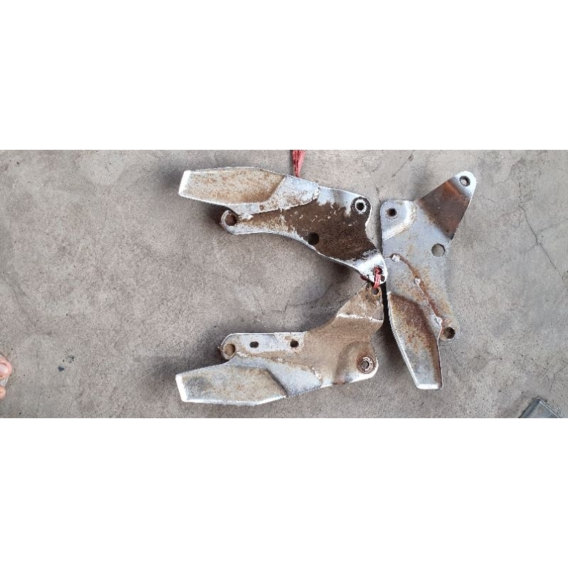 footstep belakang suzuki tornado