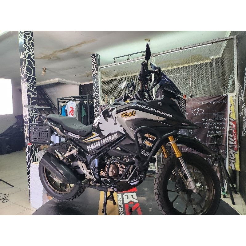 Decal Sitker CB150X pilihan gambar