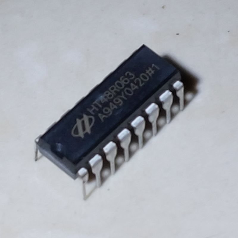 HT48R063B HT48R063 Holtek IC Dip-16 Enhanced I/O Type 8-bit OTP Micro HT 48R063 48R063B