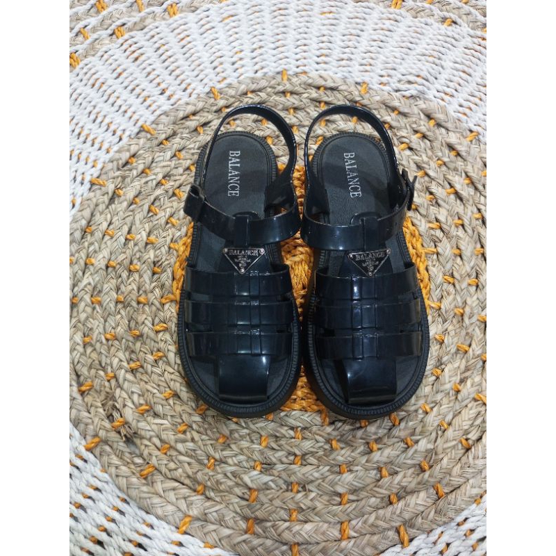 Sandal Sepatu Wanita Gladiator Glossy Karet Jelly Balance