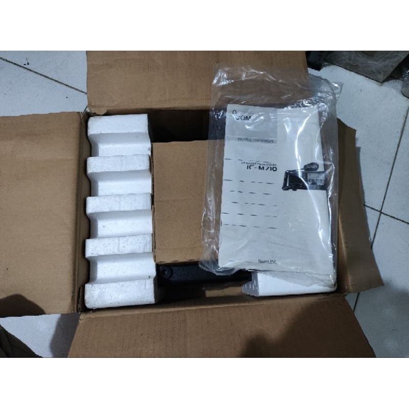 Marine Transciver IC M710