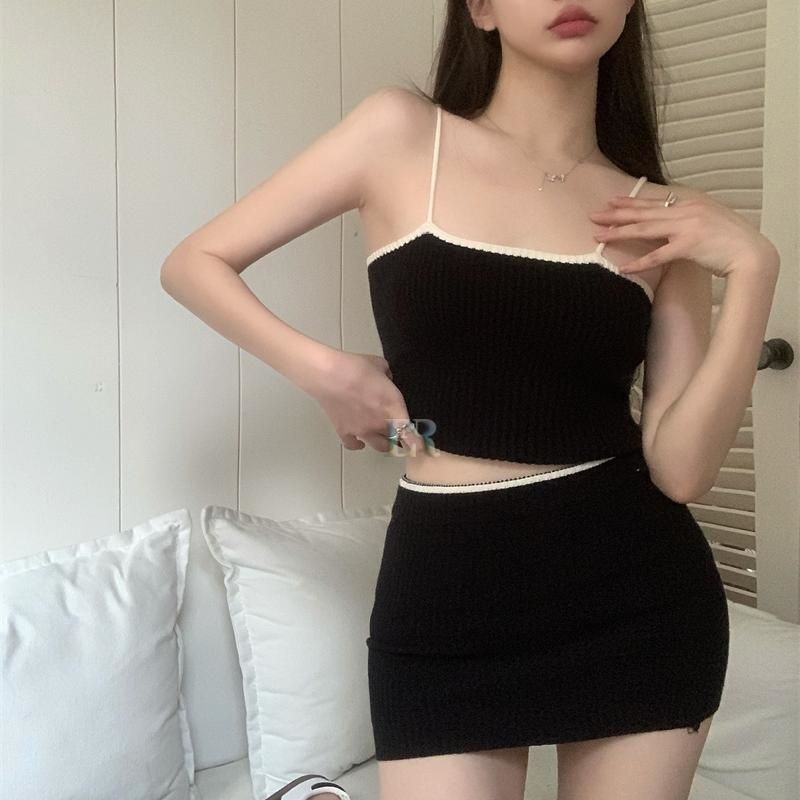 Set Setelan Kekinian Tanktop + Rok Bahan Rajut Atasan 1 Tali Crop Top Baju Seksi Pakaian Santai Untu