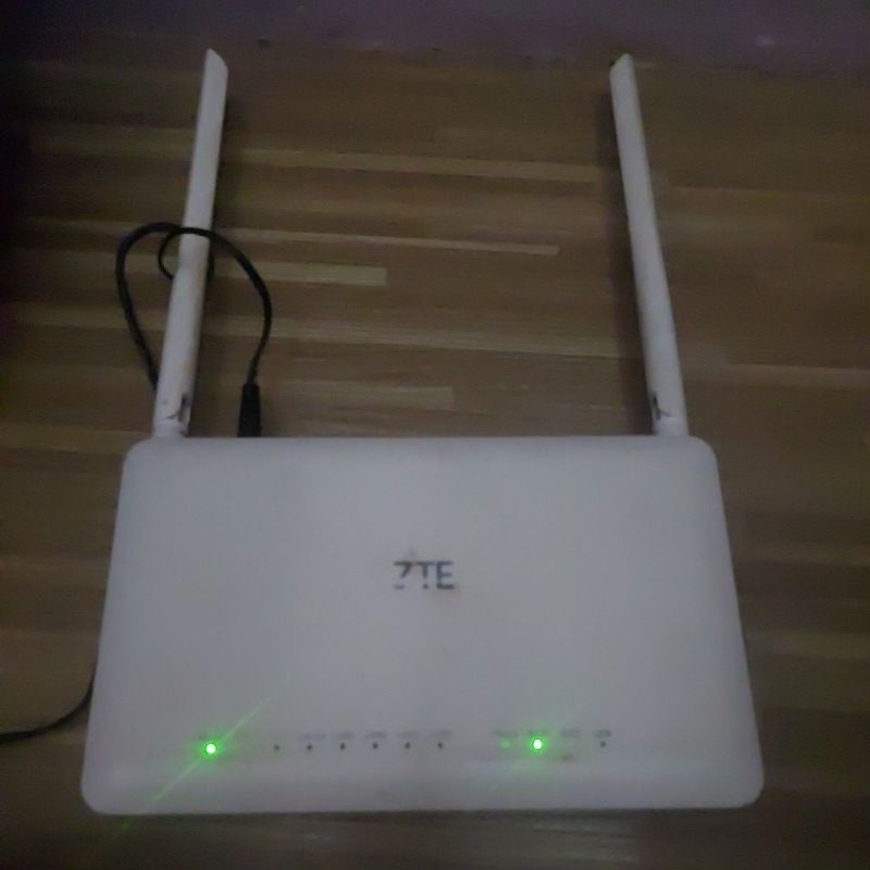 zte f670l port biru