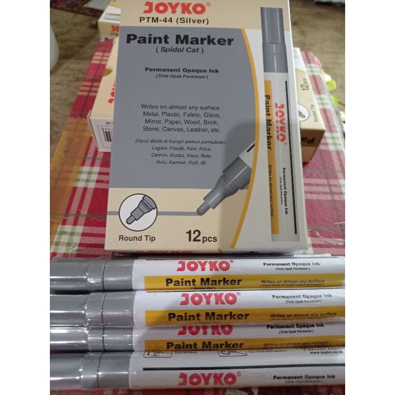 

spidol paint marker merek joyko/spidol putih/gold/silver merek joyko