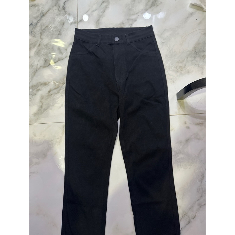 (PRELOVED) CELANA LEGGING UNIQLO HITAM