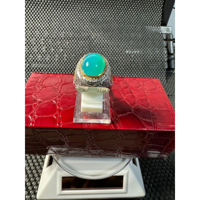 Batu bacan palamea