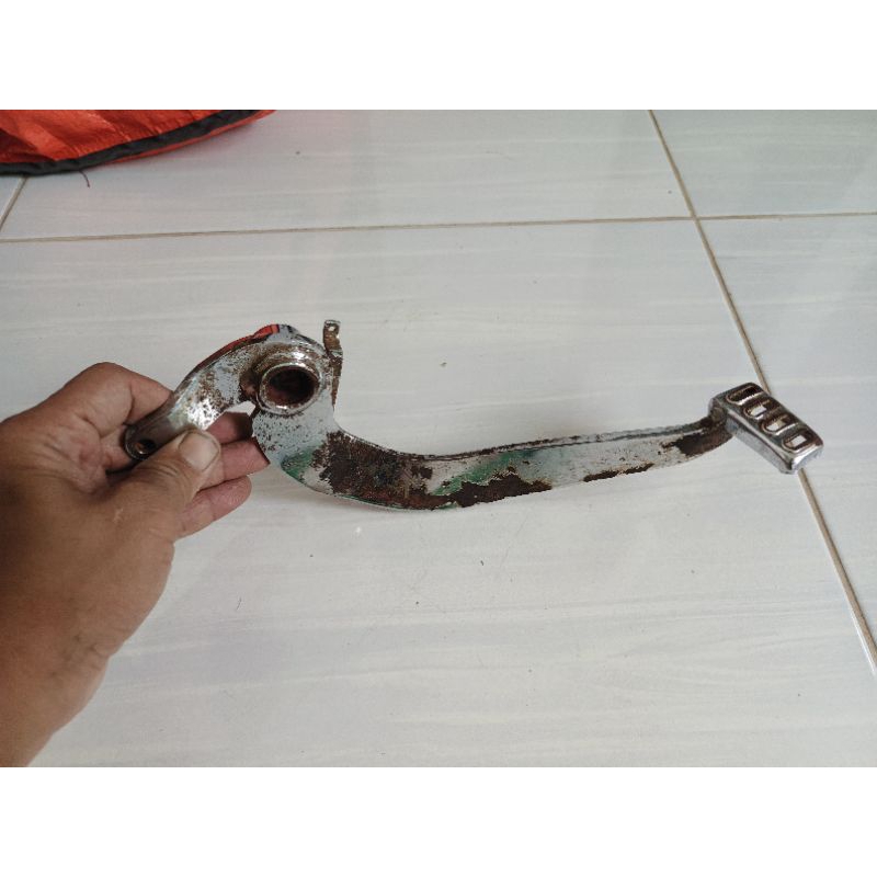 Pedal rem kaki, injekan rem kaki copotan rk cool