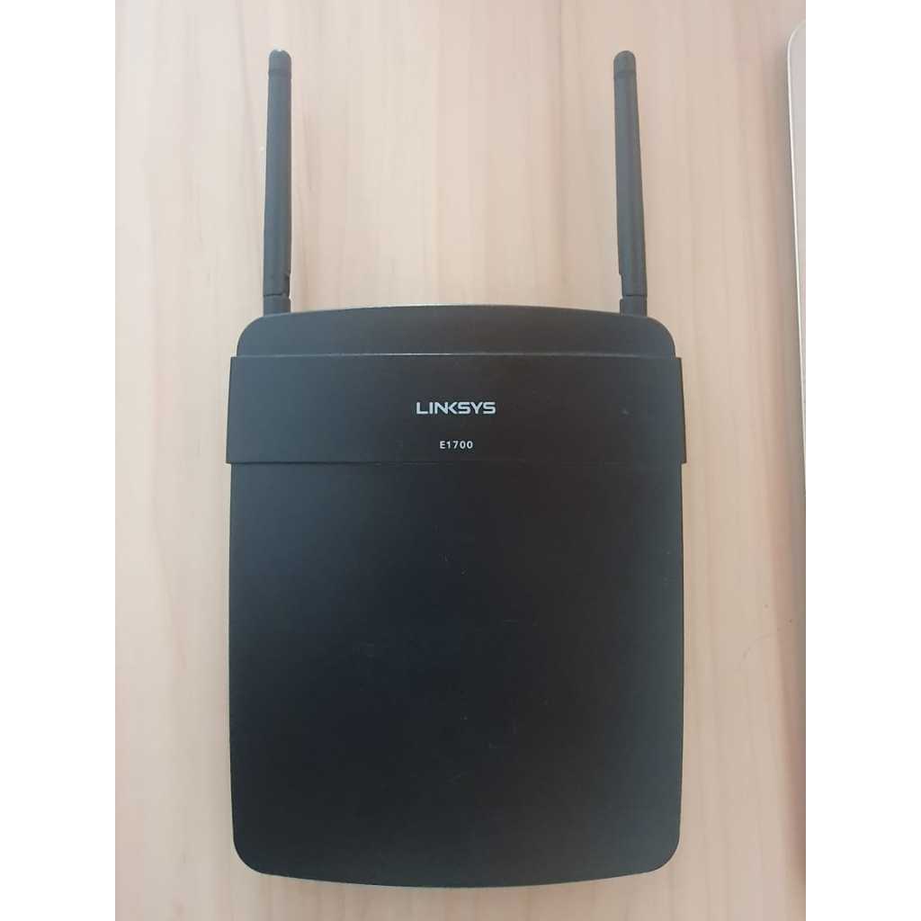 Linksys E1700 N300 300Mbps Gigabit Wireless Router AP