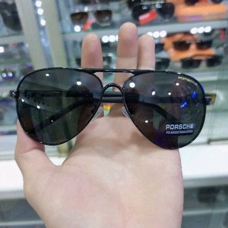 kacamata hitam polarized pria Porsche design lensa polarized antisilau