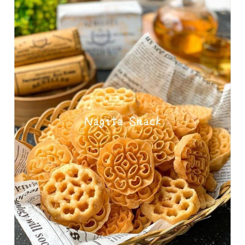 

(cemilan) Kembang Goyang