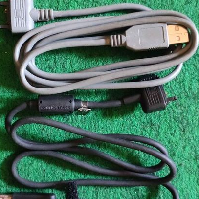 Kabel Data Sony Ericsson Jadul Sisir