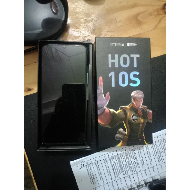 Infink hot 10s ram 6/128 minus tau2 mati d cas nyala lampu putih doang hp mulus lcd mulus