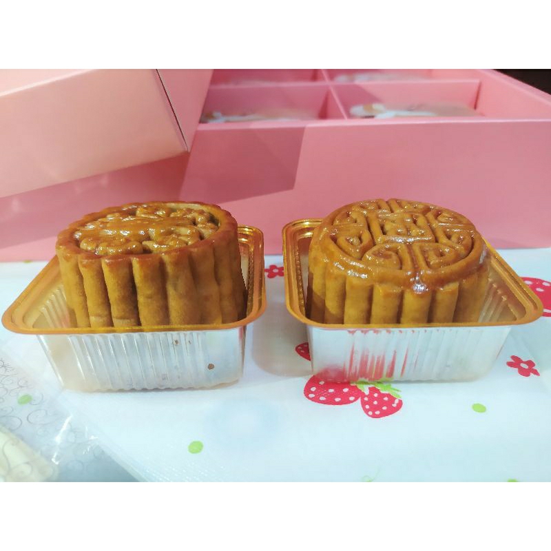 

Premium Minimooncake Halal (Vege) 1 box isi 4 pcs minimooncake