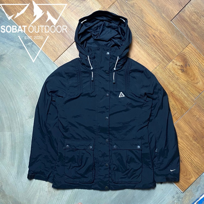 Jaket outdoor parka Nike Acg