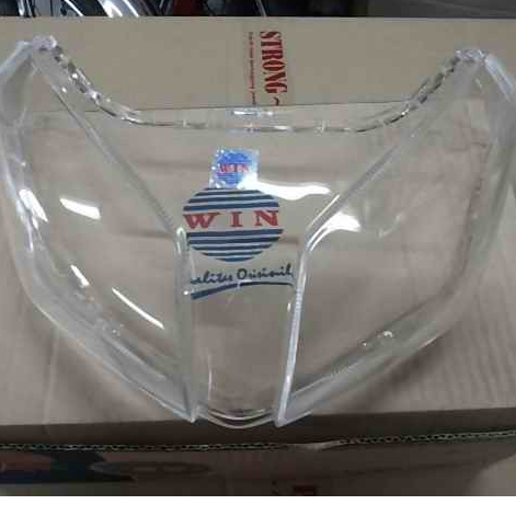 KACA LAMPU DEPAN VARIO TECHNO 110 KARBU / MIKA LAMPU VARIO TECHNO 110 KARBU MERK WIN