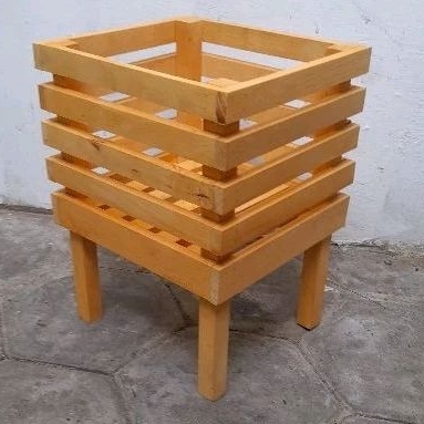 Pot Anggrek bulan/Bunga