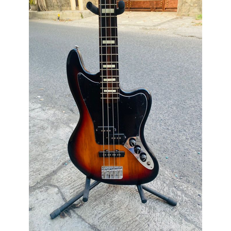 Bass Fender Jaguar Sunbrust custom