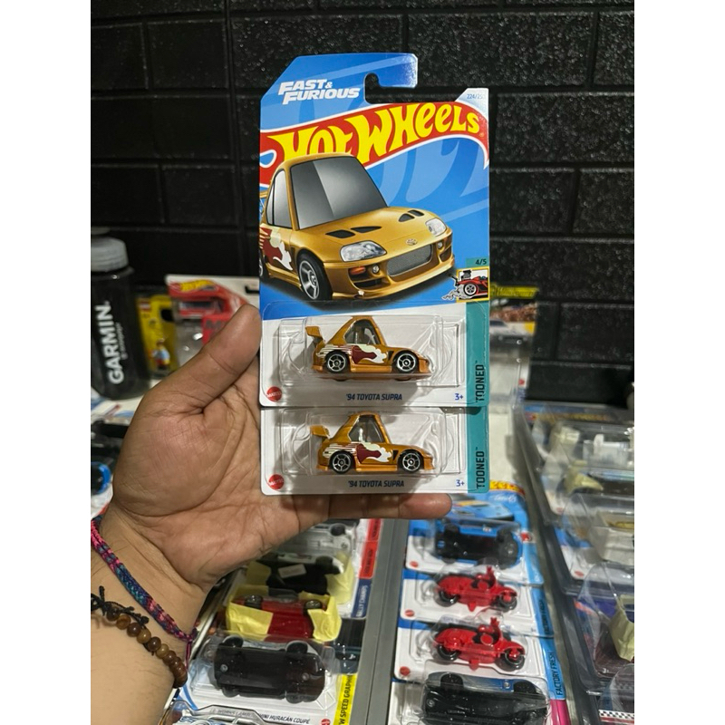 Hot Wheels Toyota Supra Tooned Gold HotWheels Supra Tooned