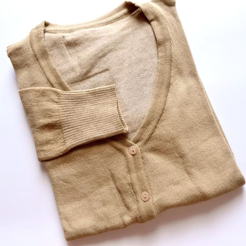 cardigan tipis