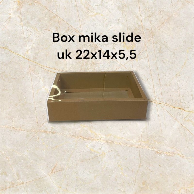 

Box mika slide badan kraft tutup mika uk 22x14x5,5 (isi 50pcs)