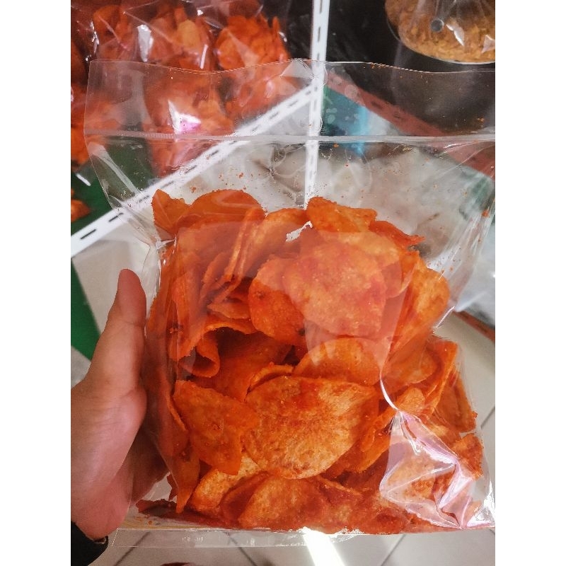 

Keripik Kentang Balado Khas Padang