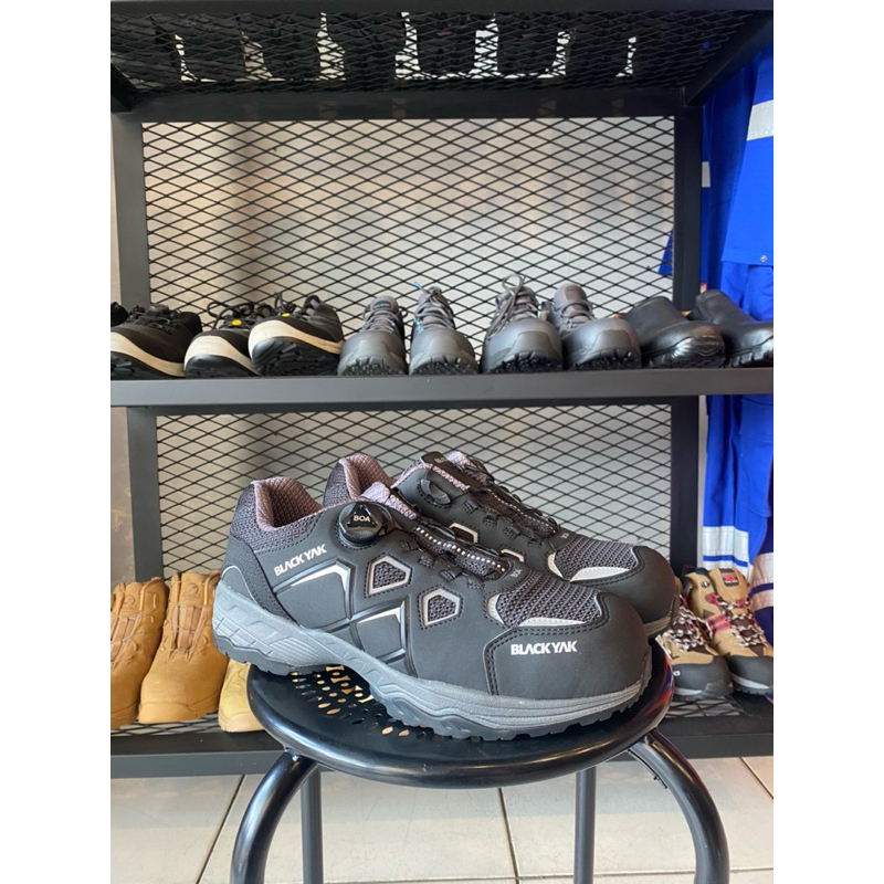 Safety Shoes Black Yak 405D Original Safety BOA - Sepatu Safety Sport Black Yak 405D