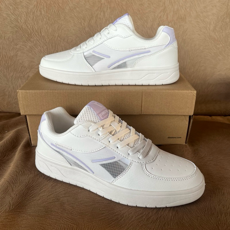 Sepatu DIADORA Kalinda - White