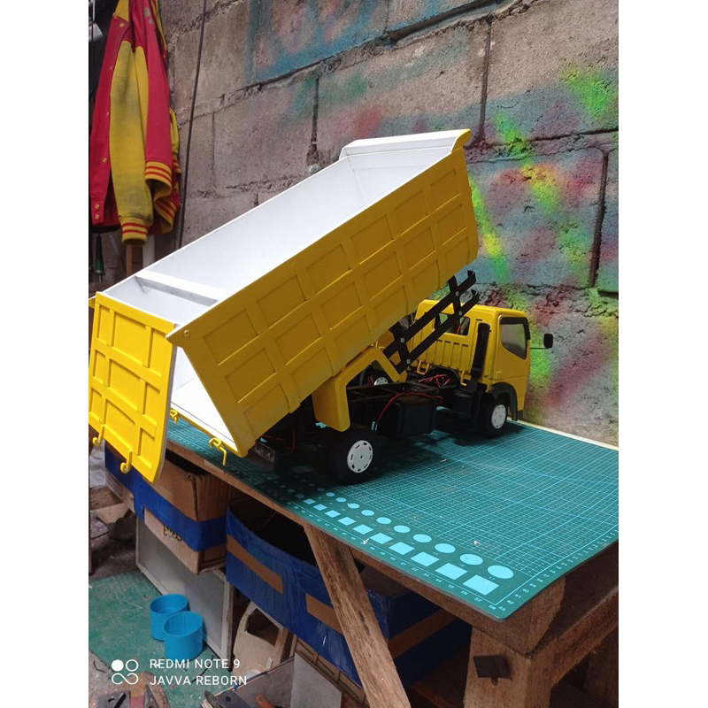 RC DUMP TRUK HADMADE DETAIL