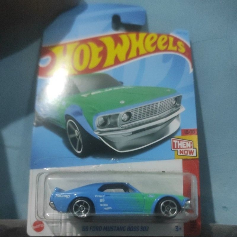 Hot Wheels "69 FORD MUSTANG BOSS 302"