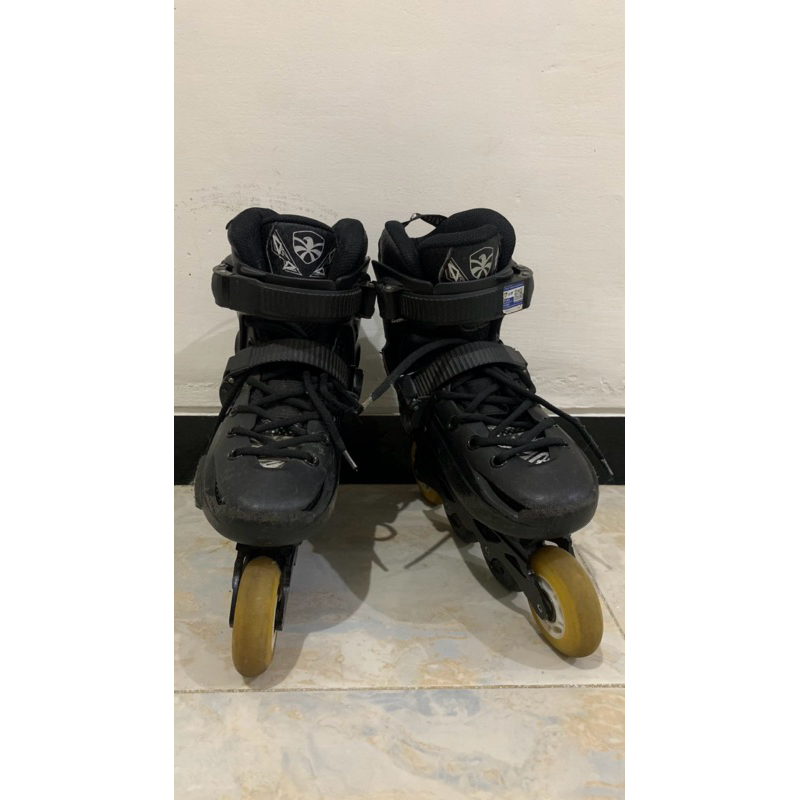 sepatu roda inline skate flying eagle fast blade preloved