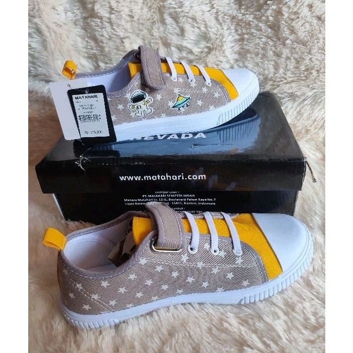 Sneakers nevada slip on sepatu anak size 34 perekat