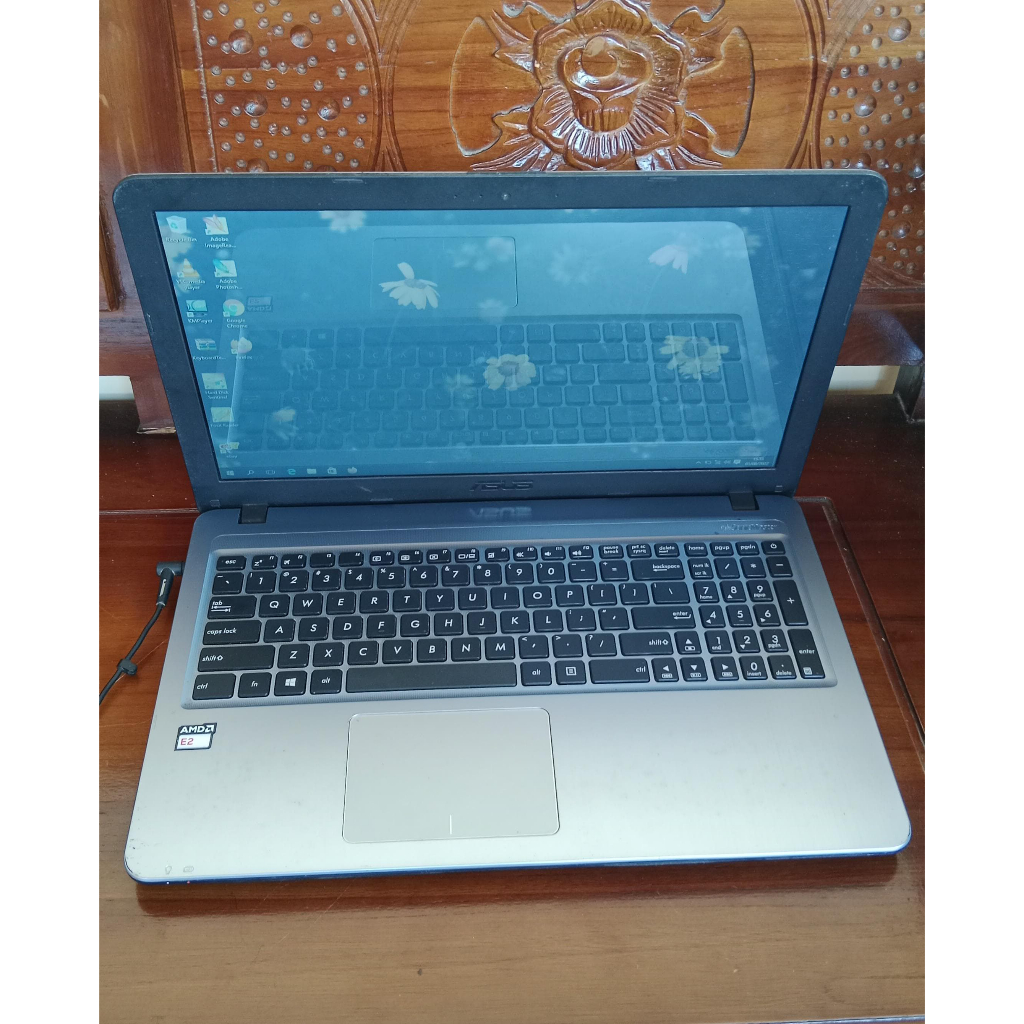Laptop Asus X540Y LAPTOP SECOND MURAH LAPTOP AMD RAM 4 MALANG