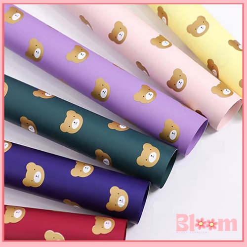 

BEAR PATTERN FLOWER WRAPPING CELLOPHANE MOTIF KOTAK GRID KERTAS KADO KB6106