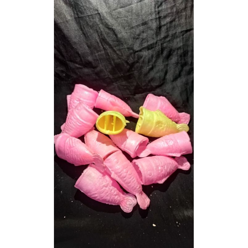 

cone ice cream karakter ikan 1bal isi 400pcs