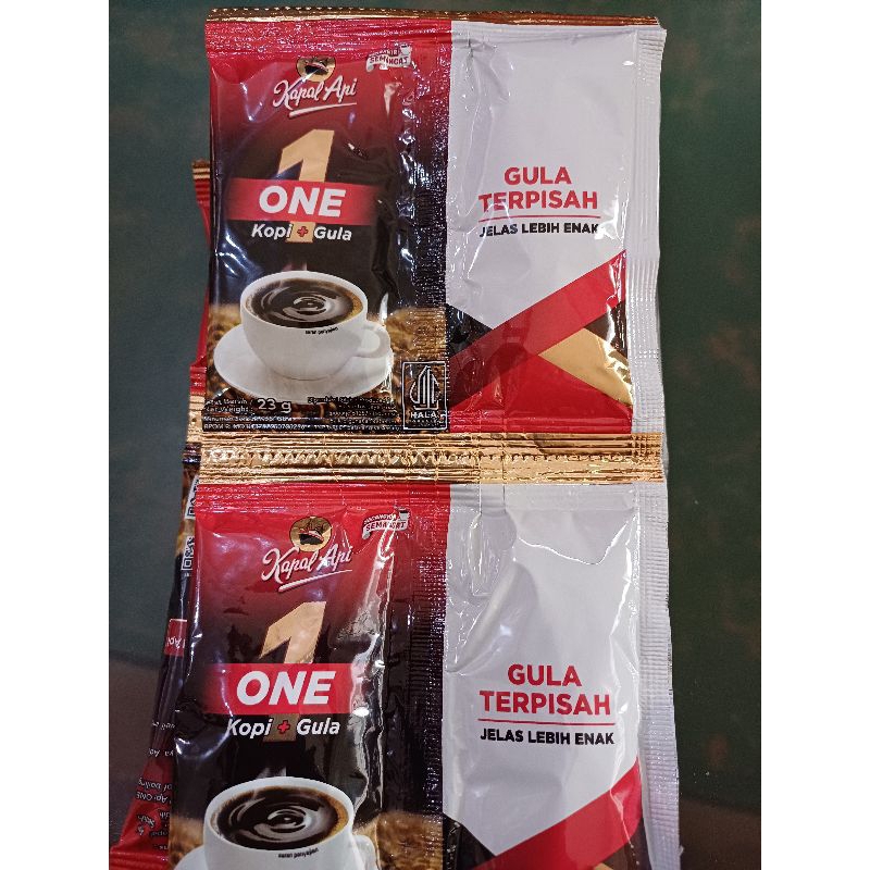 

KAPAL API ONE Kopi + Gula Terpisah 23 Gr 1 Renteng Isi 10