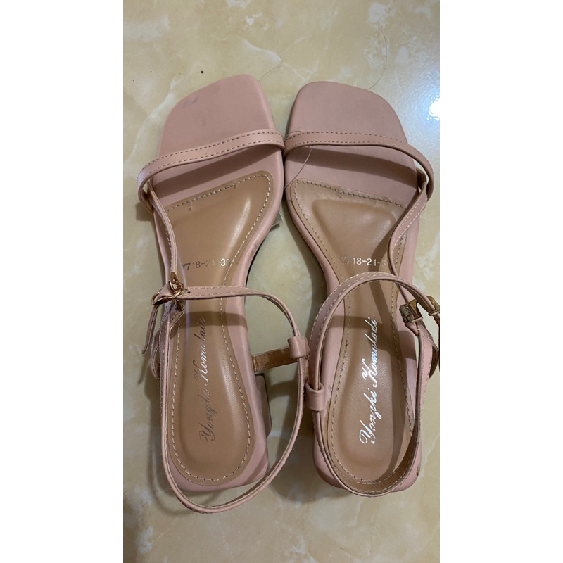 Sandal heels tahu sepatu sandal heels yongki wanita size 38