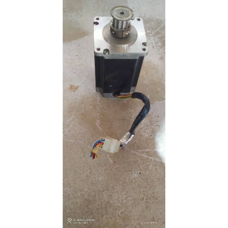 Steper Motor Nema 23 long. 3A. as 6mm. 6 Wire