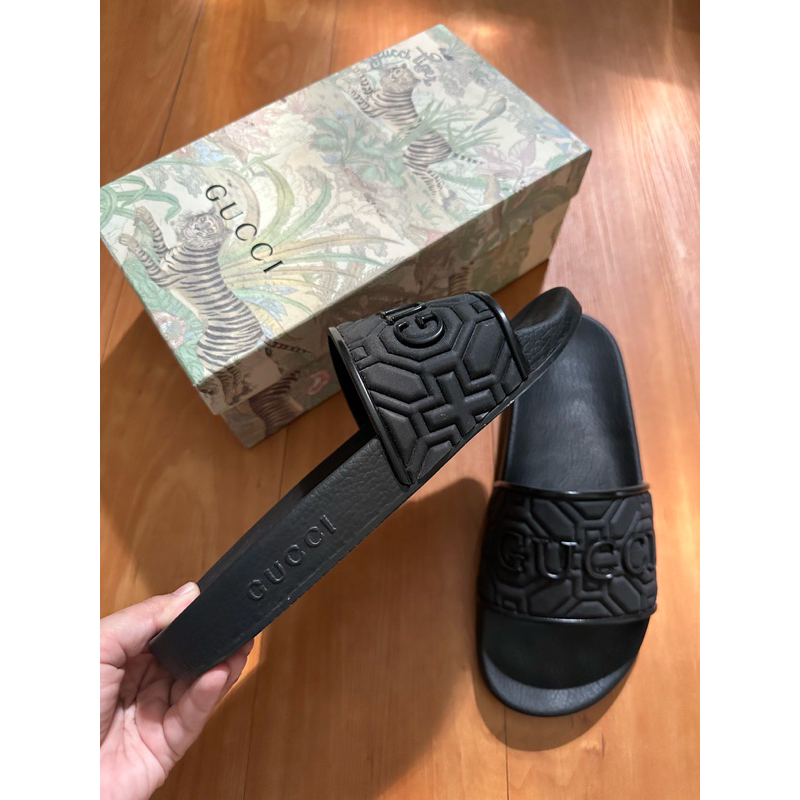 sandal pria GUCCI size 42 Preloved
