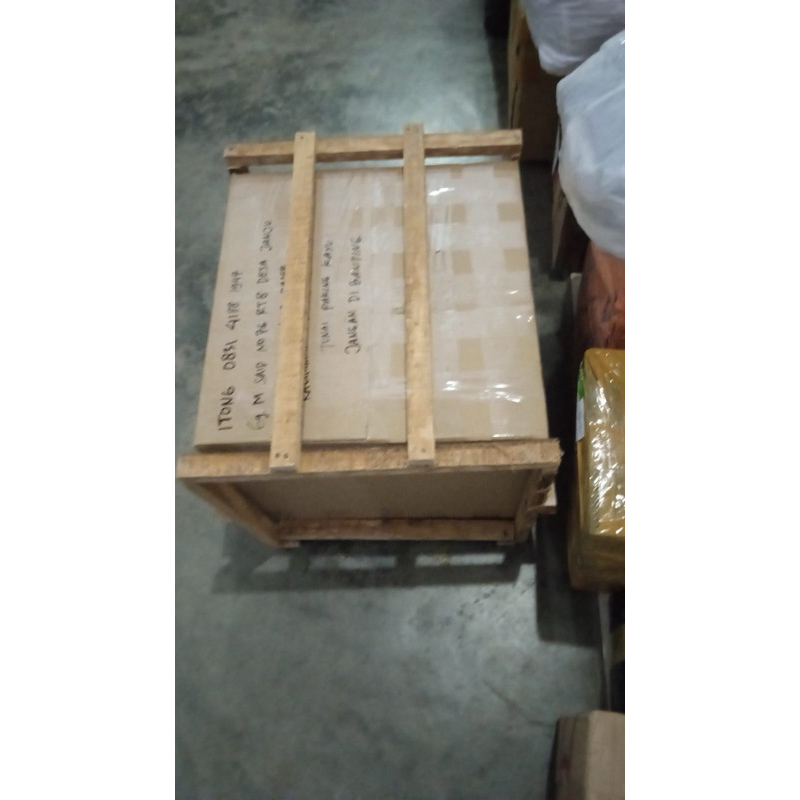 

paking kayu tambahan untuk barang yg mudah pecah