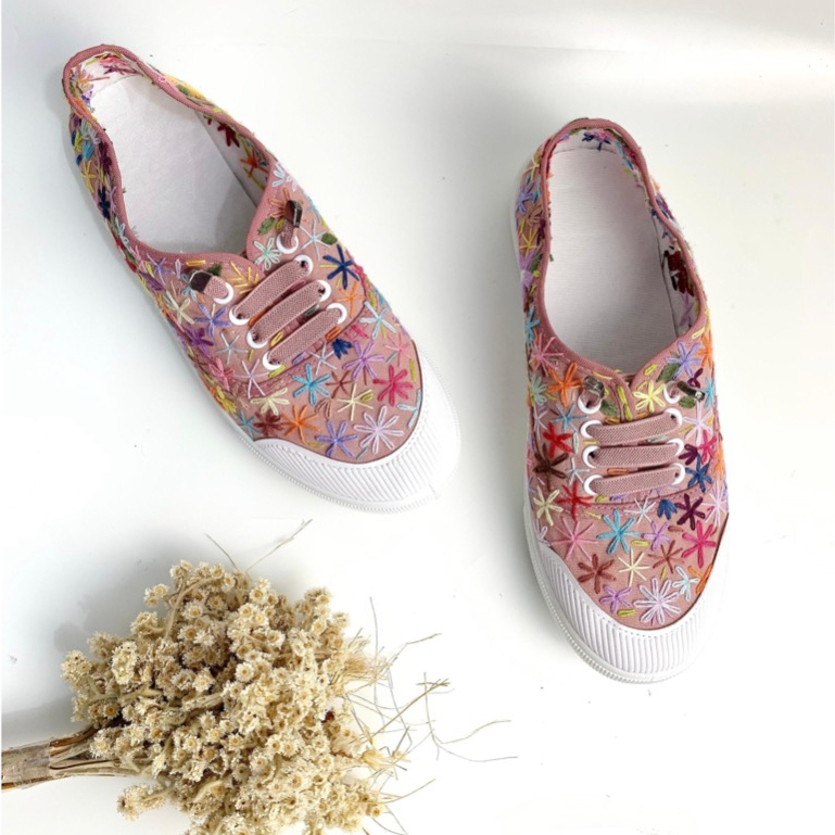 FLOWERS FULL EMBROIDERY LOW SHOES EMBROIDERY-SEPATU SNEAKERS KANVAS