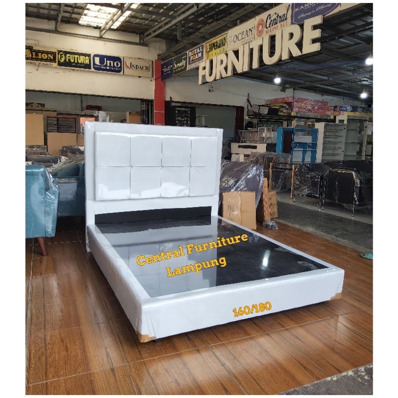 Divan Sandaran Ninja Kancing 3 Minimalis 160