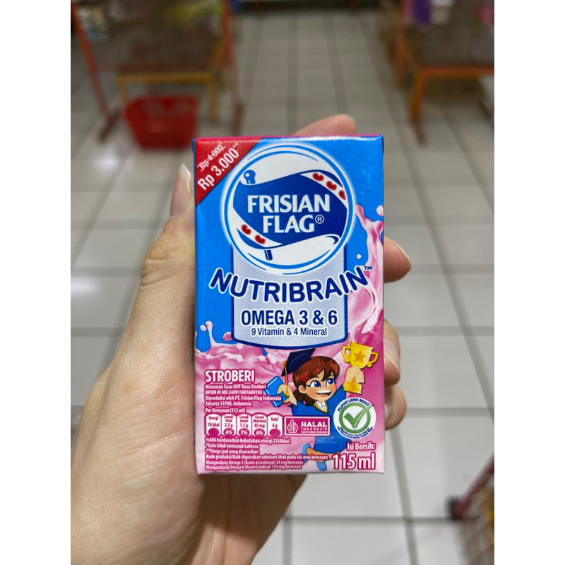 

frisian flag nutribrain strawberry uht 125ml - frisian flag uht strawberry 125ml